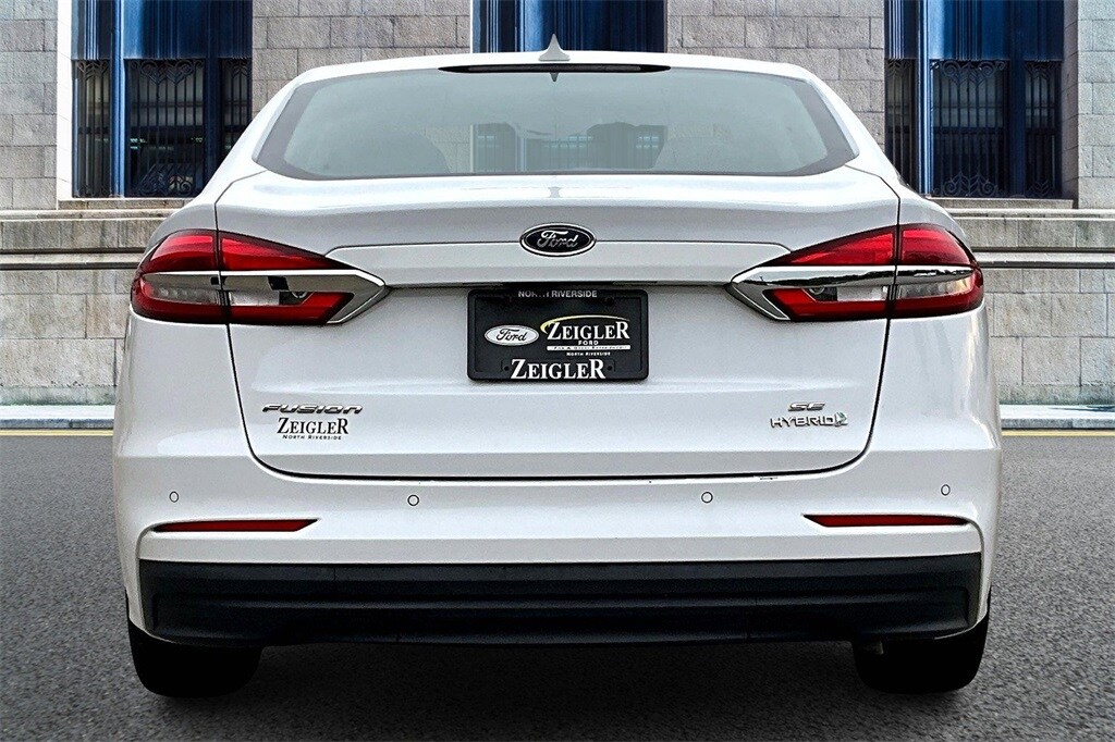 2019 Ford Fusion Hybrid SE photo 4