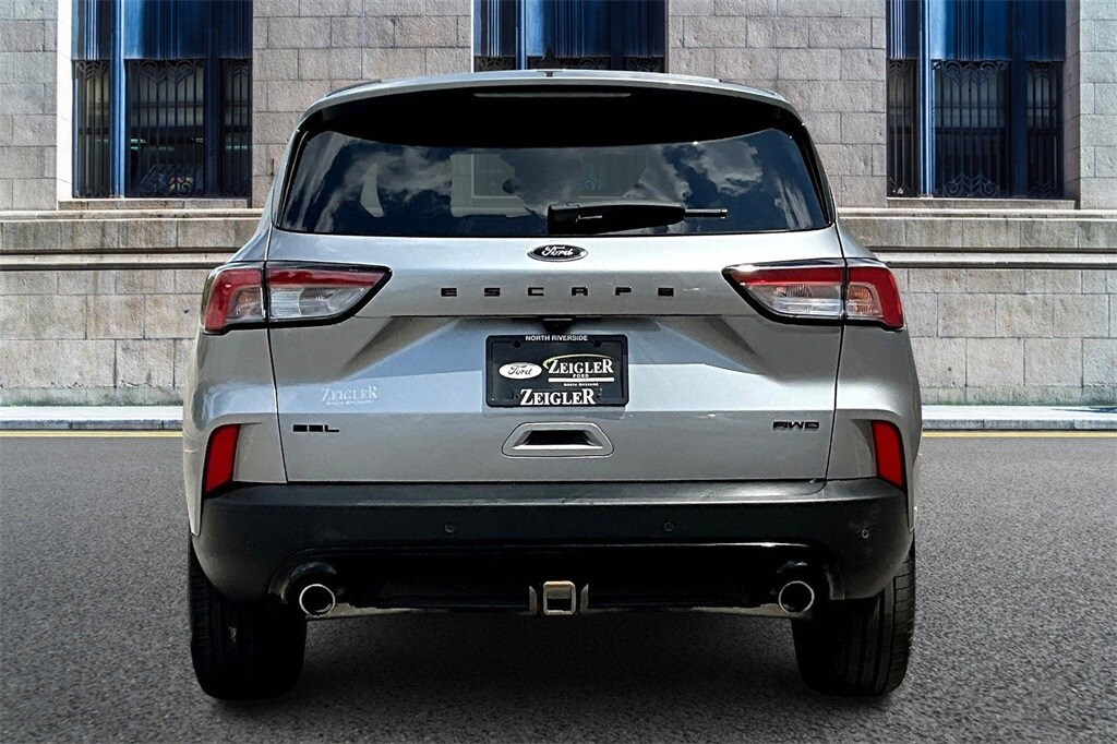 2022 Ford Escape SEL photo 4