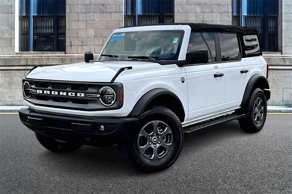Used 2022 Ford Bronco 4-Door Big Bend with VIN 1FMDE5BH4NLB26124 for sale in Riverside, IL