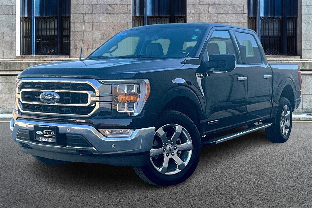 2023 Ford F-150 XLT photo 2