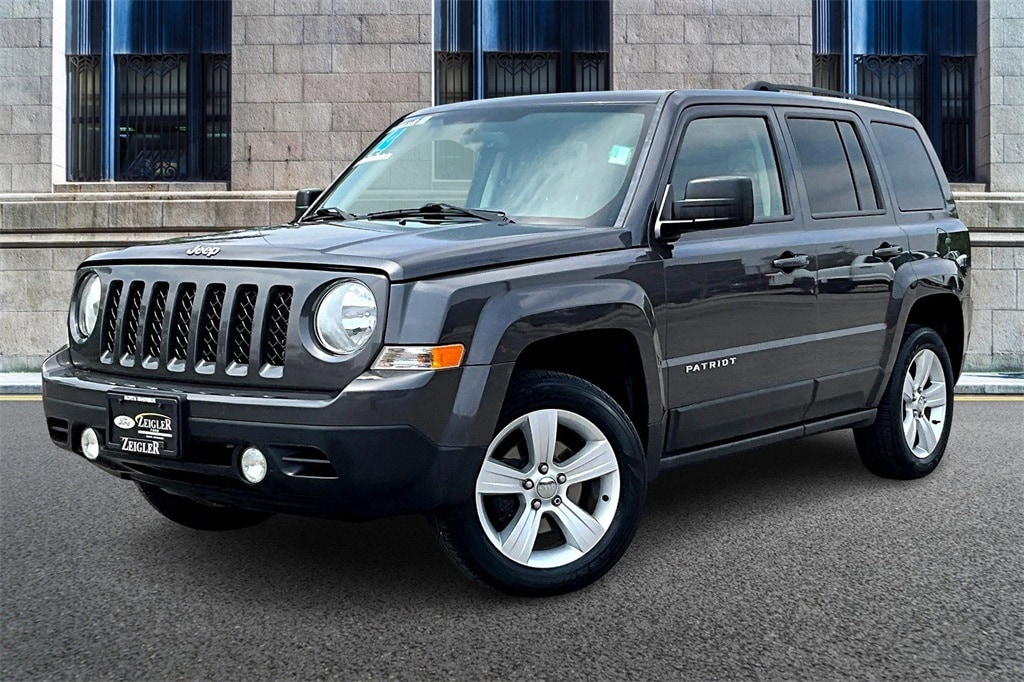 Used 2014 Jeep Patriot Latitude with VIN 1C4NJRFB8ED892224 for sale in Riverside, IL