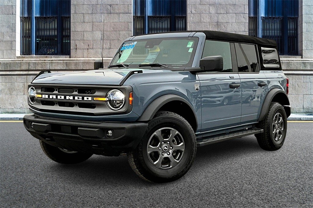 2023 Ford Bronco Big Bend photo 2