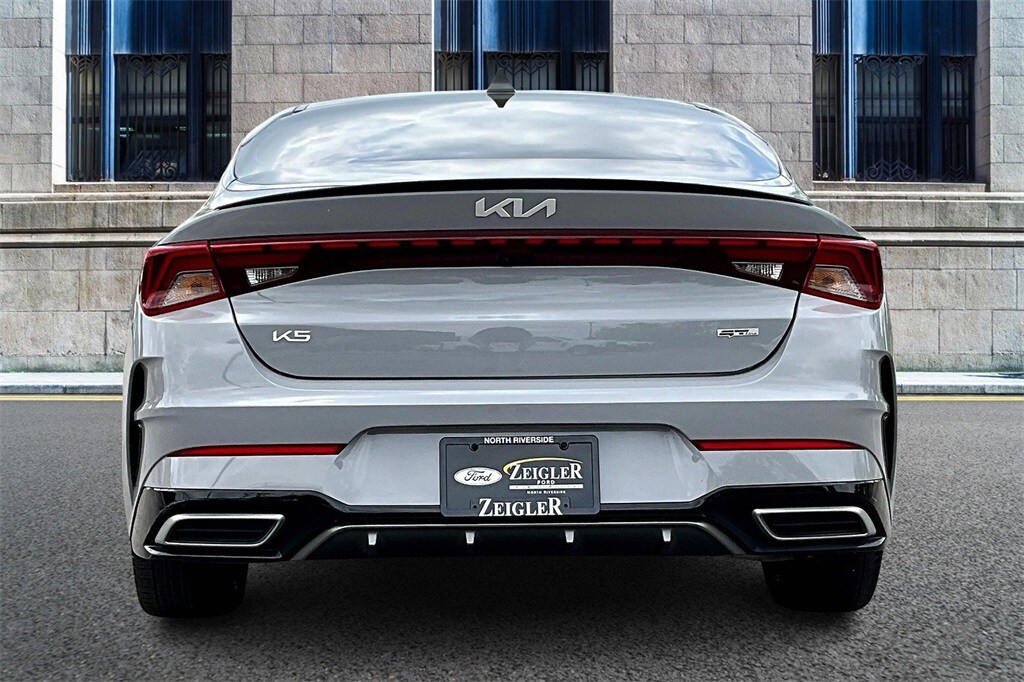 2023 Kia K5 GT-Line photo 4