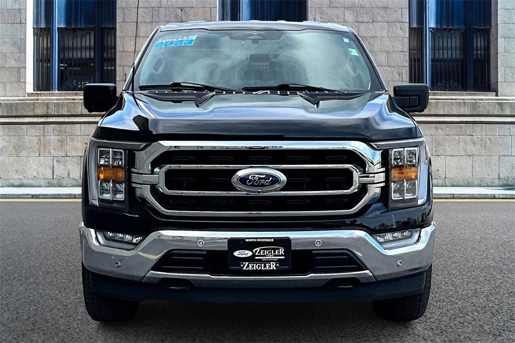 2022 Ford F-150 XLT photo 2