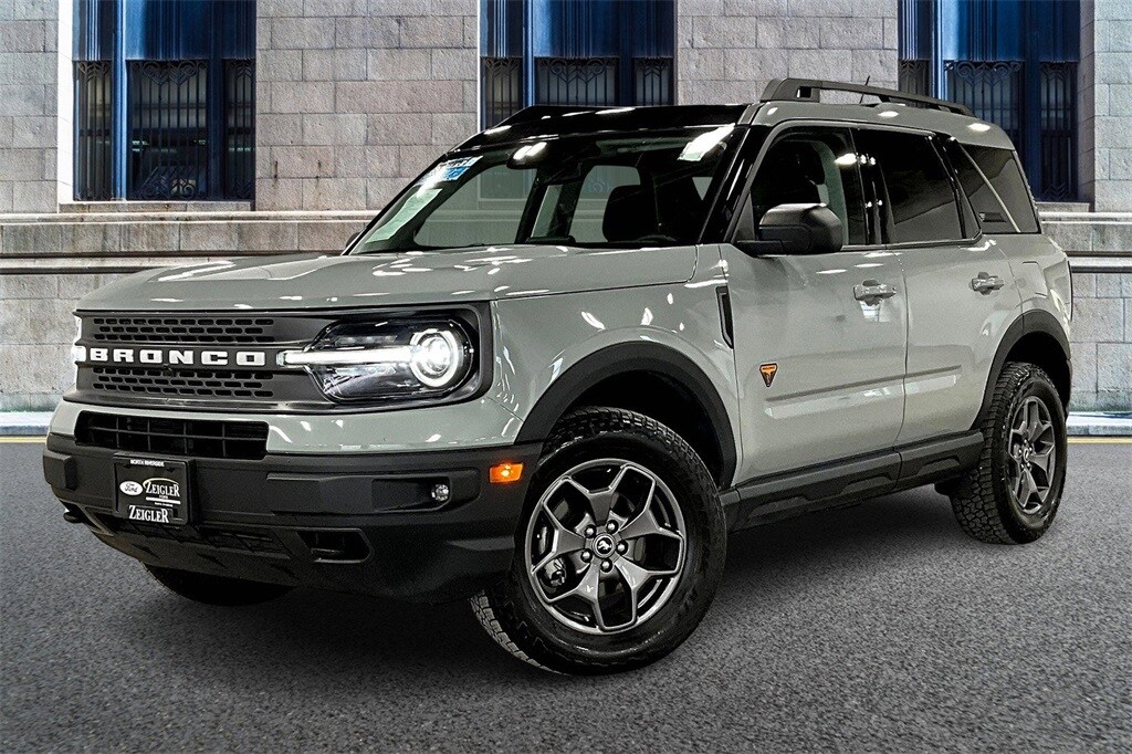 2023 Ford Bronco Sport Badlands photo 2