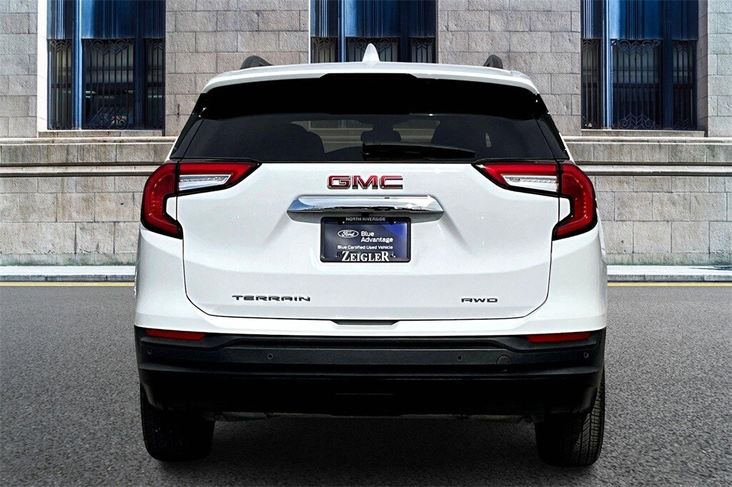 2023 Gmc Terrain SLE photo 2