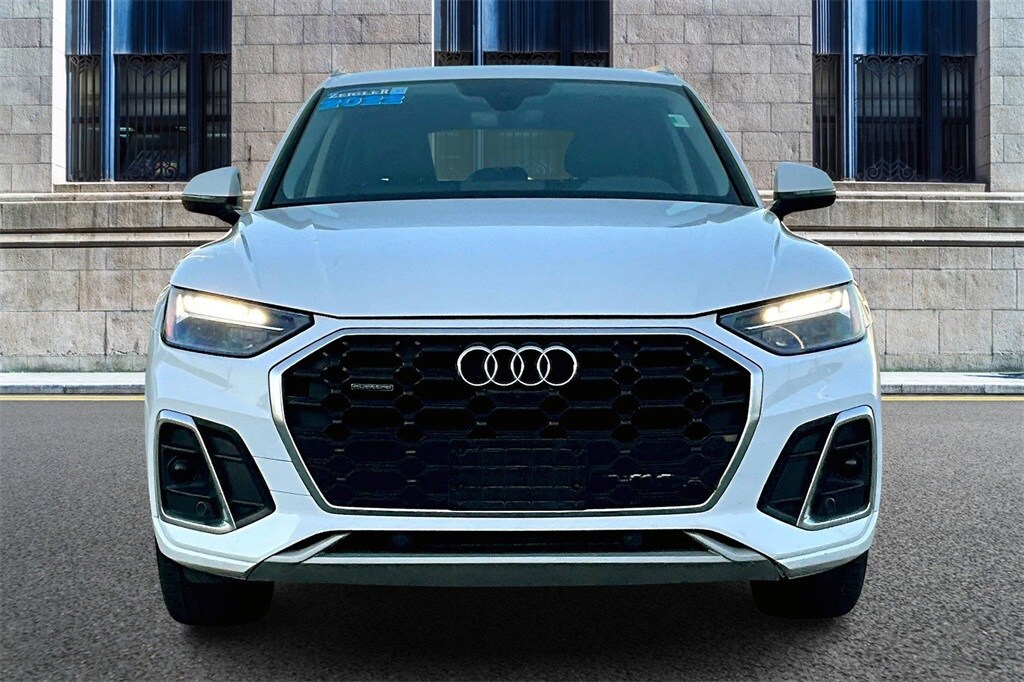 2022 Audi Q5 45 S line Premium photo 3