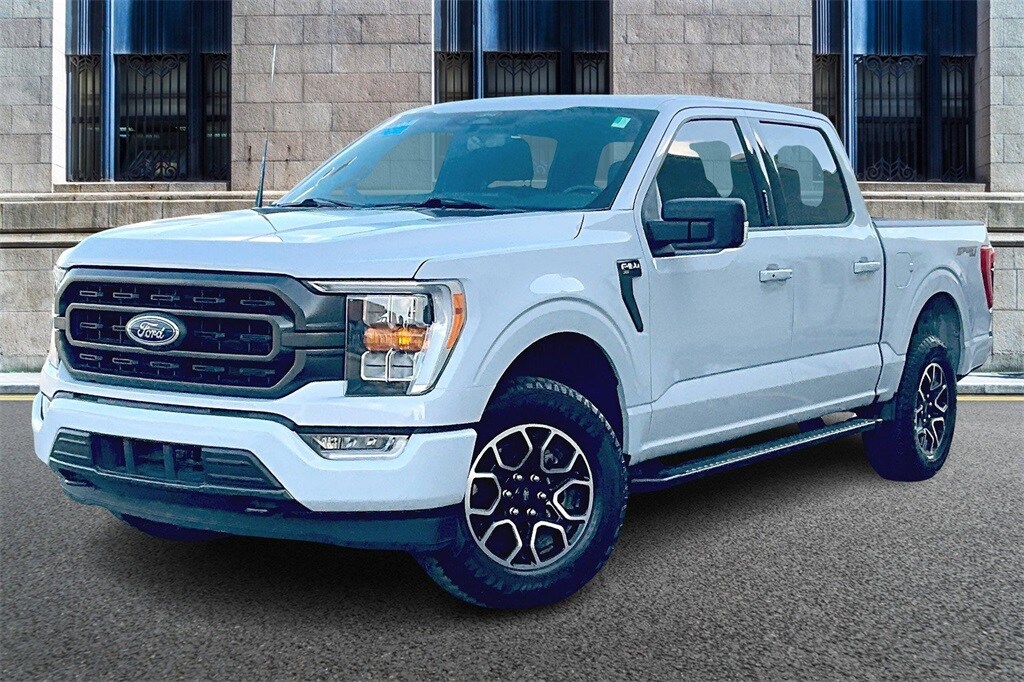 2022 Ford F-150 XLT photo 2
