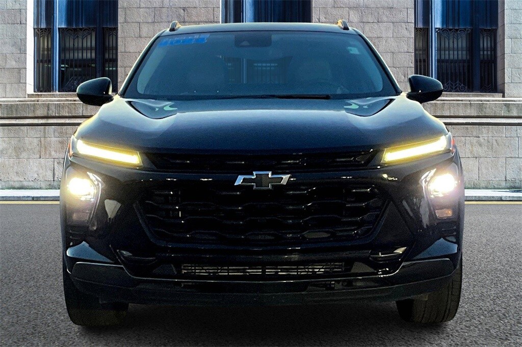 2024 Chevrolet Trax ACTIV photo 2