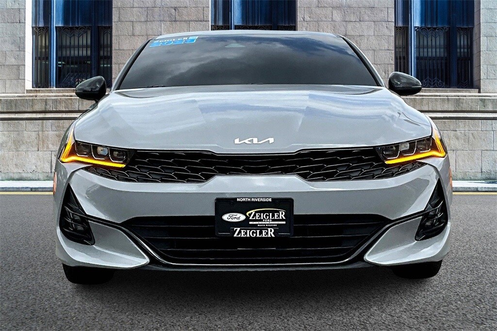 2023 Kia K5 GT-Line photo 3