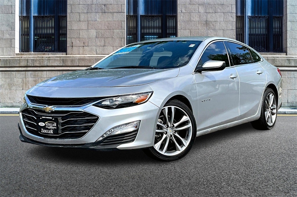 Used 2022 Chevrolet Malibu 1LT with VIN 1G1ZD5ST0NF149375 for sale in Riverside, IL
