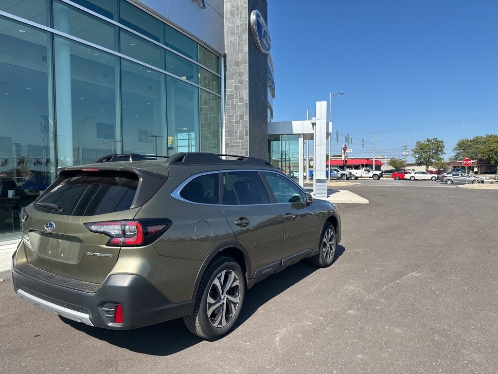 2022 Subaru Outback Limited photo 3