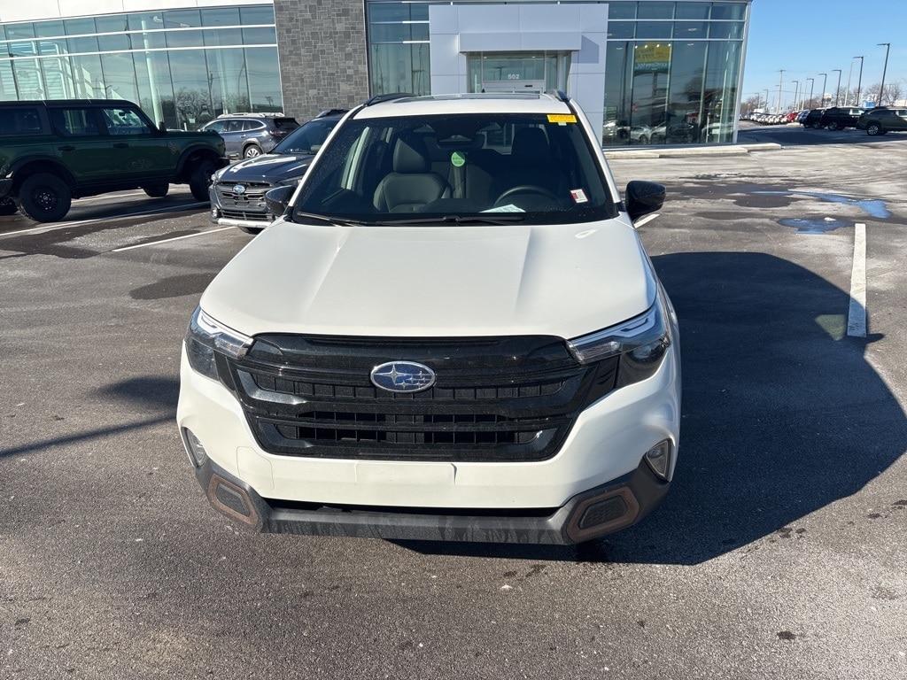 2025 SUBARU FORESTER - Image 11