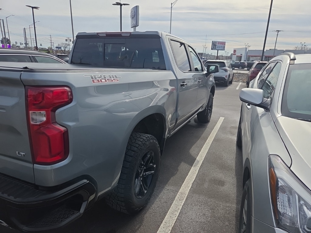 2023 CHEVROLET SILVERADO - Image 4