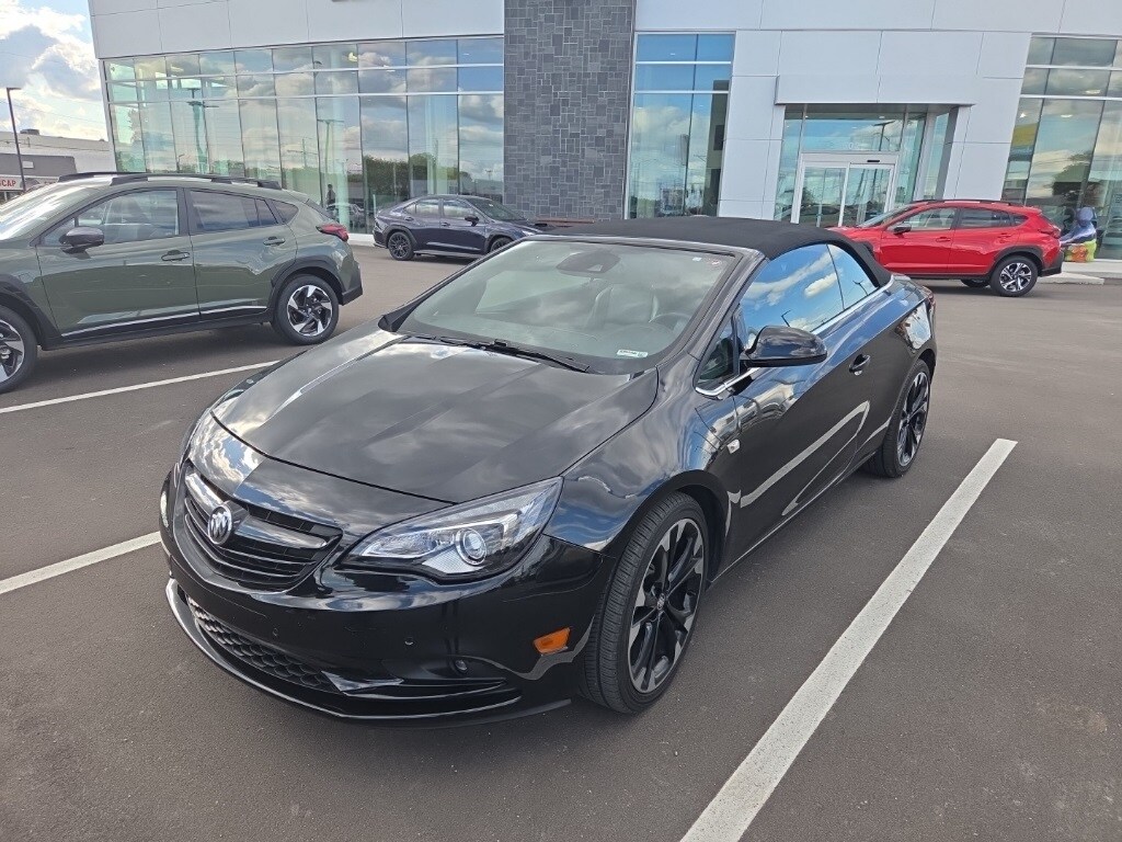 2018 Buick Cascada photo 2