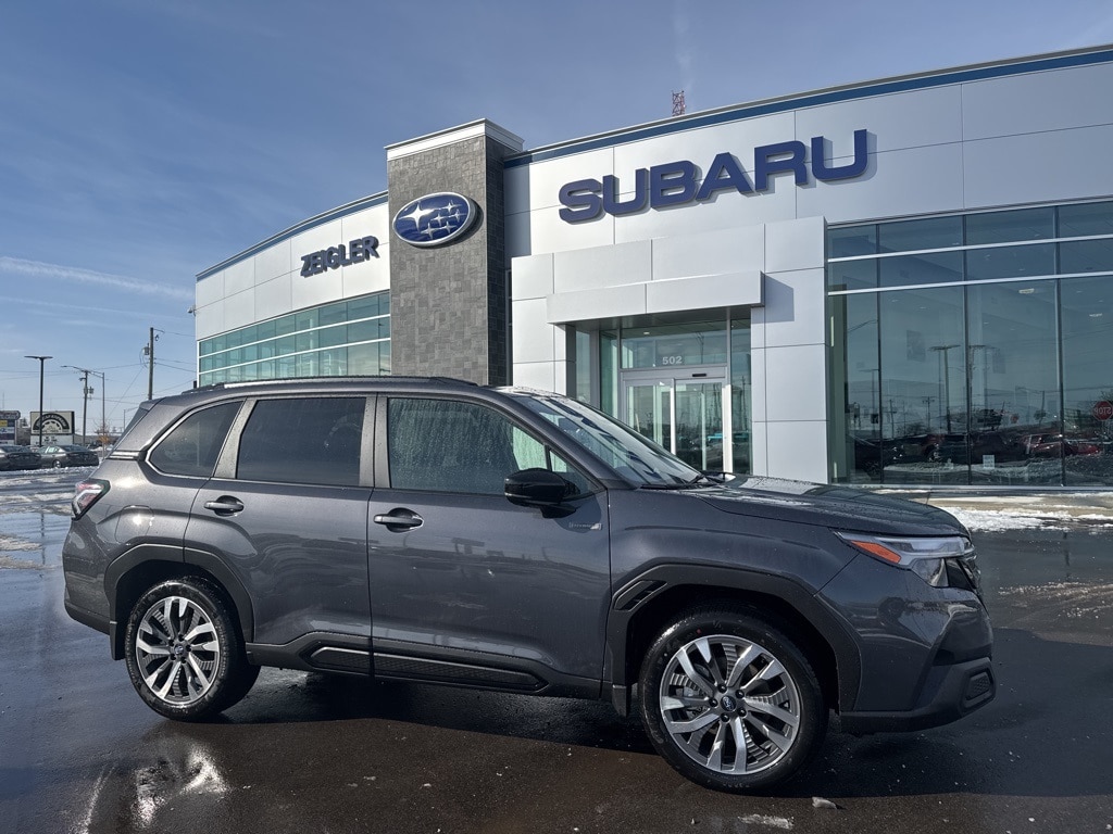 2025 Subaru Forester Touring's photo