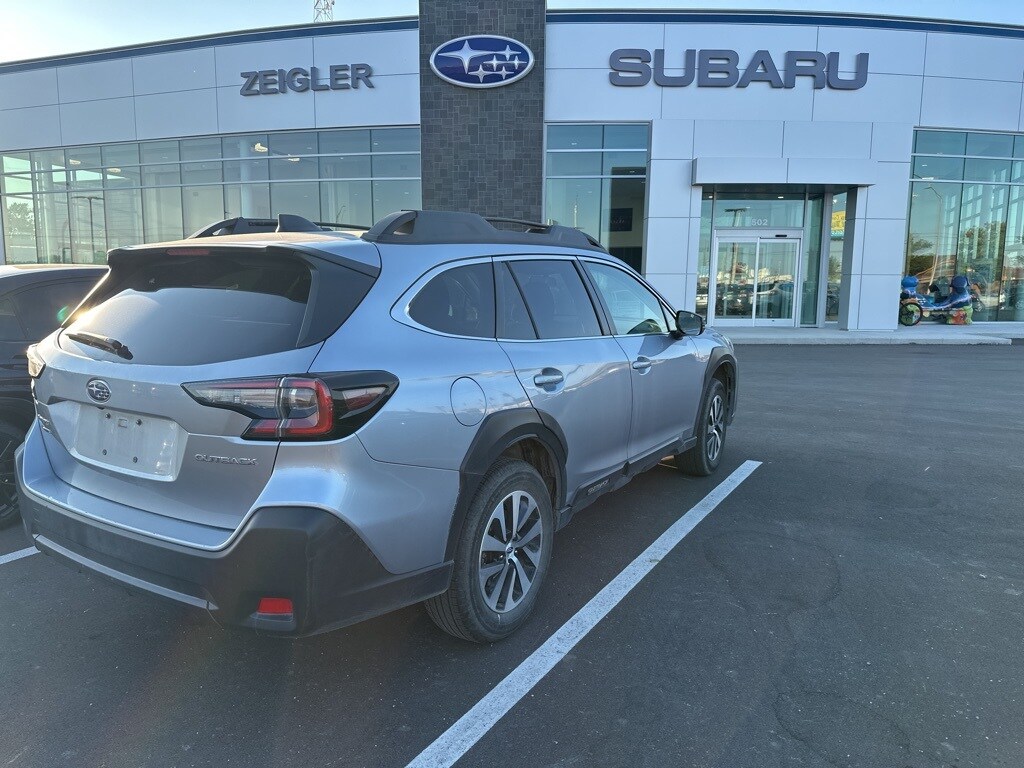 2024 Subaru Outback Premium photo 2