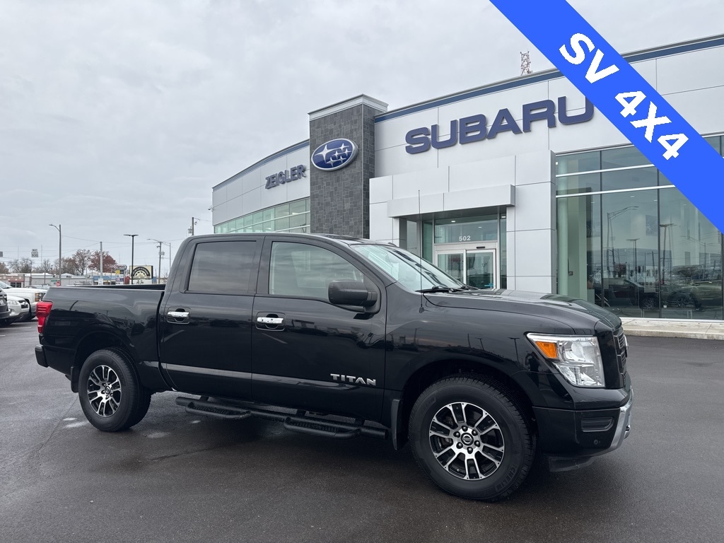2021 Nissan Titan SV's photo