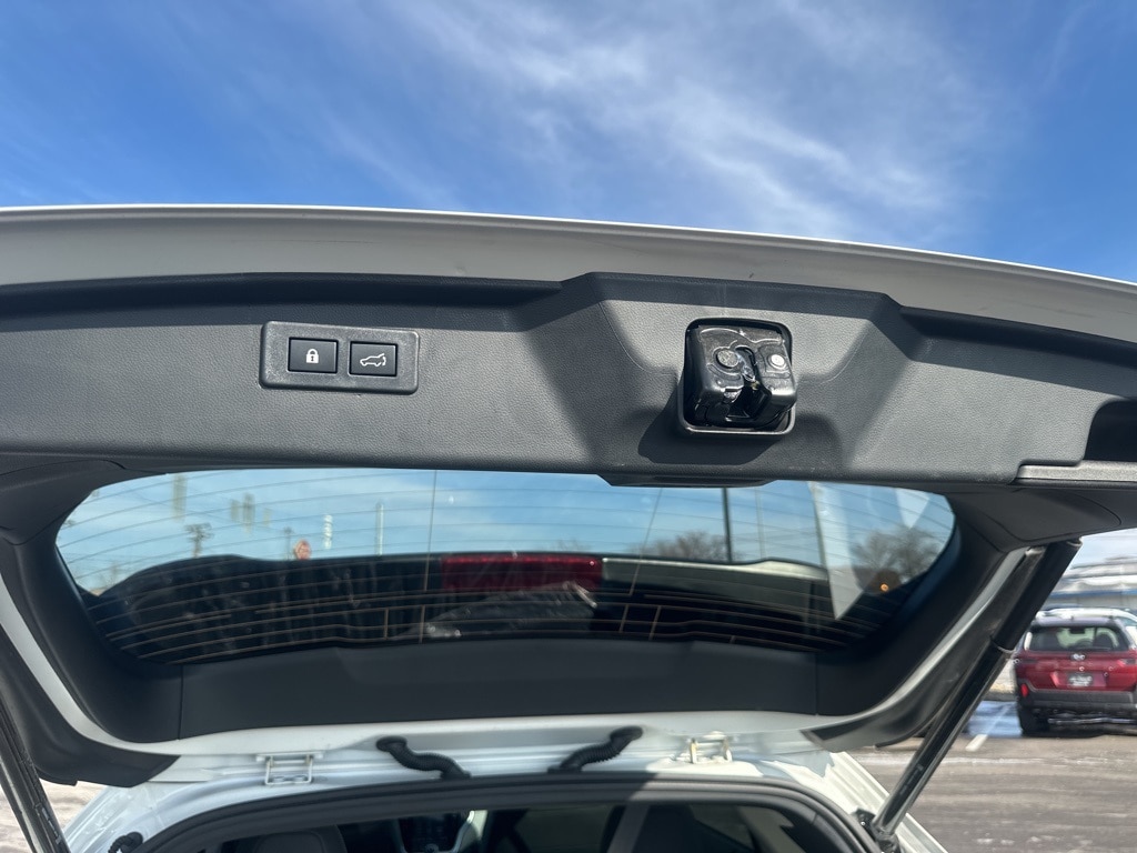 2025 SUBARU OUTBACK - Image 30