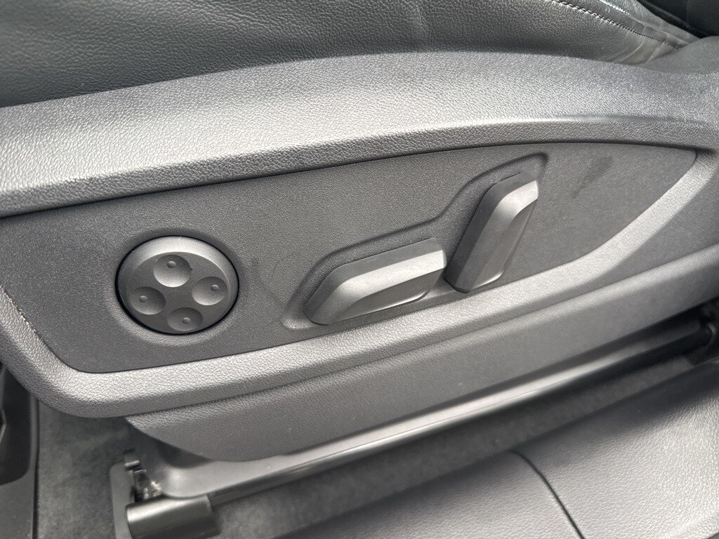 2023 AUDI Q5 - Image 12