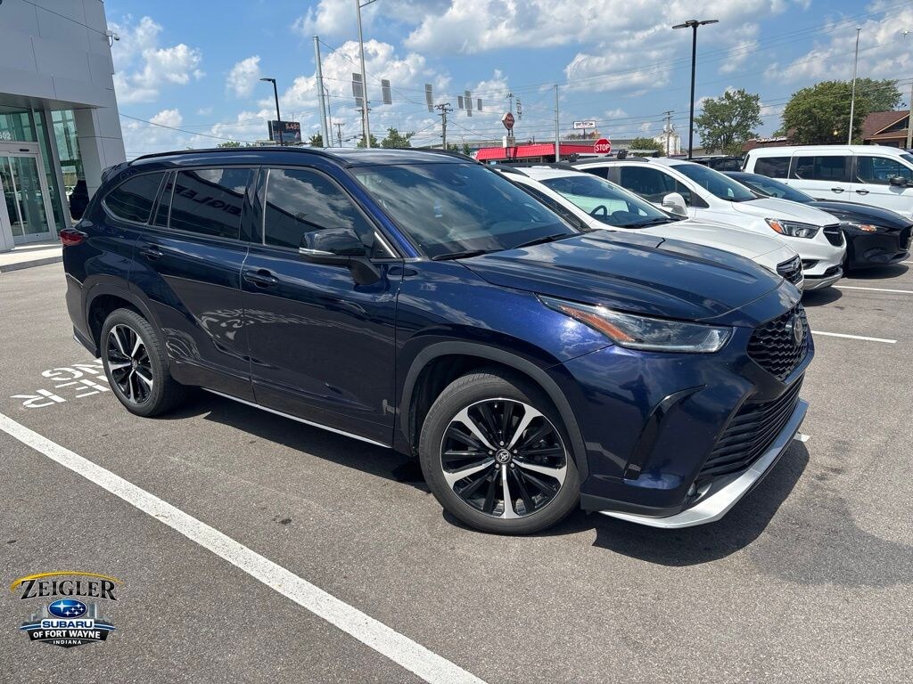 Used 2021 Toyota Highlander XSE SUV