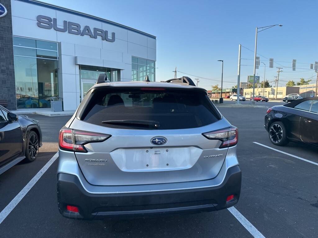 2024 Subaru Outback Premium photo 3