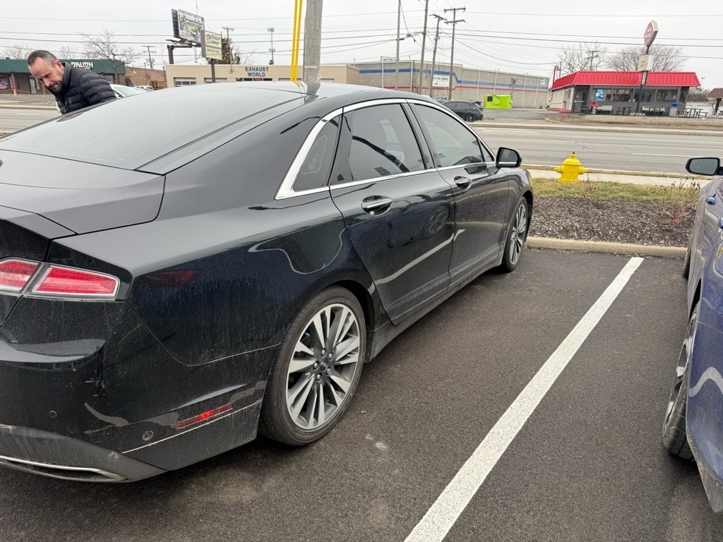 2017 LINCOLN MKZ - Image 4