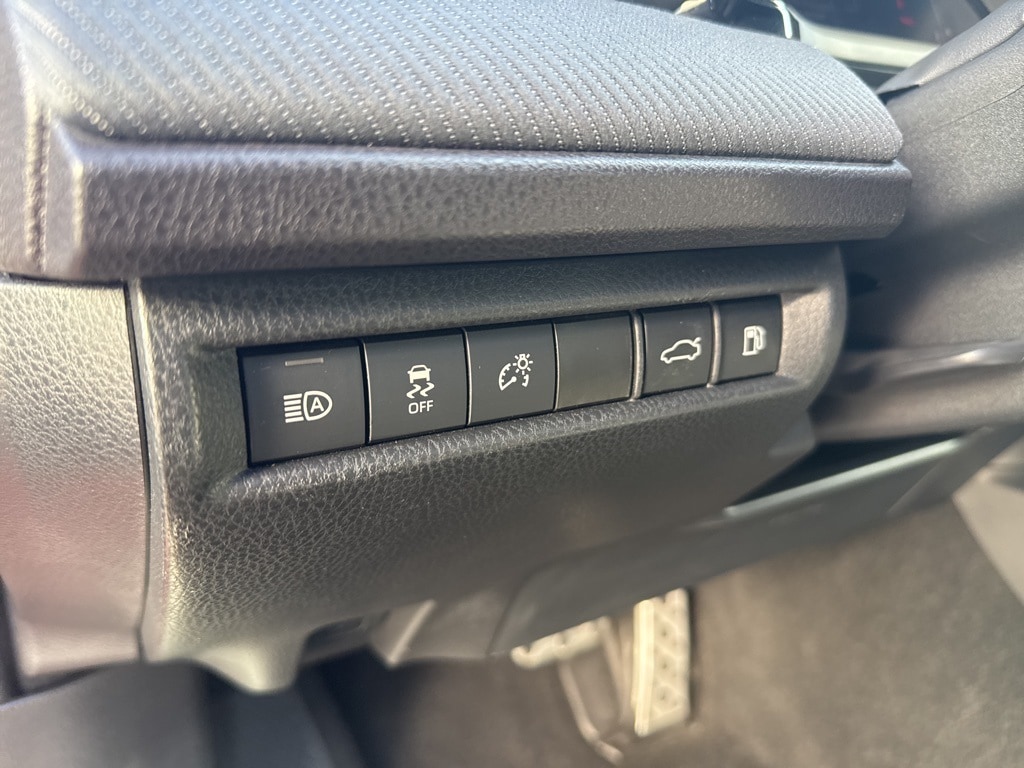 2025 TOYOTA CAMRY - Image 10