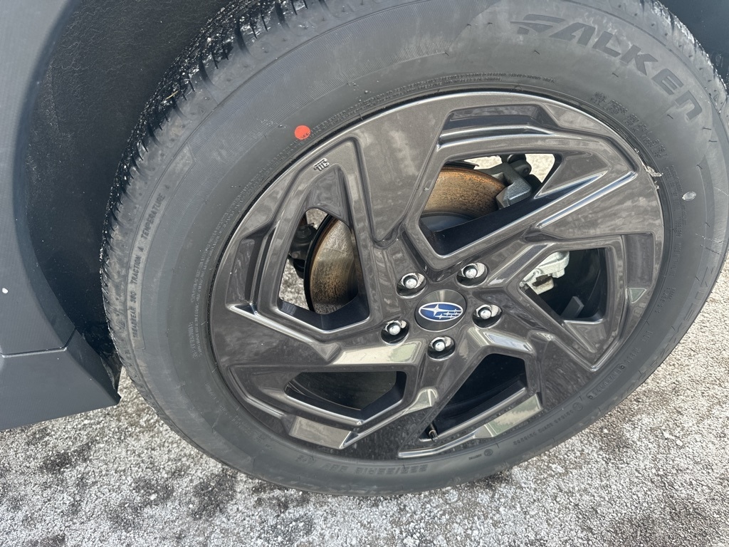 2025 SUBARU CROSSTREK - Image 32