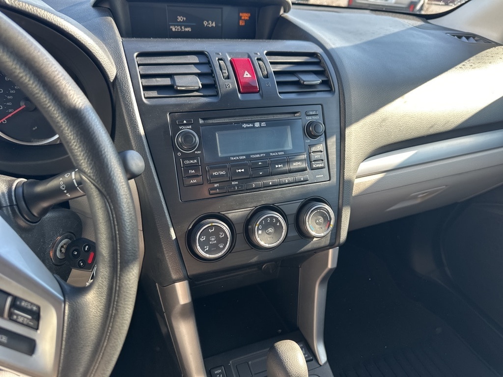 2015 SUBARU FORESTER - Image 16