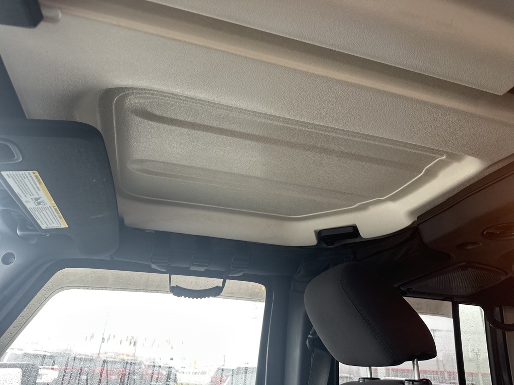 2016 JEEP WRANGLER - Image 19