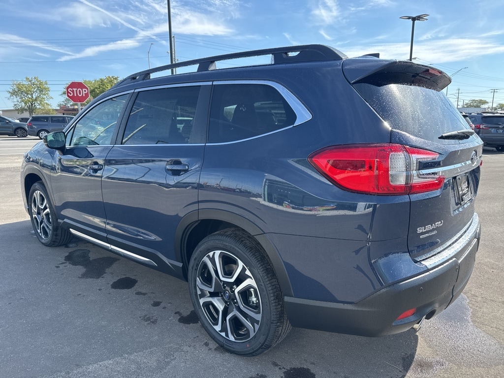 New 2025 Subaru Ascent Limited 8-Passenger SUV