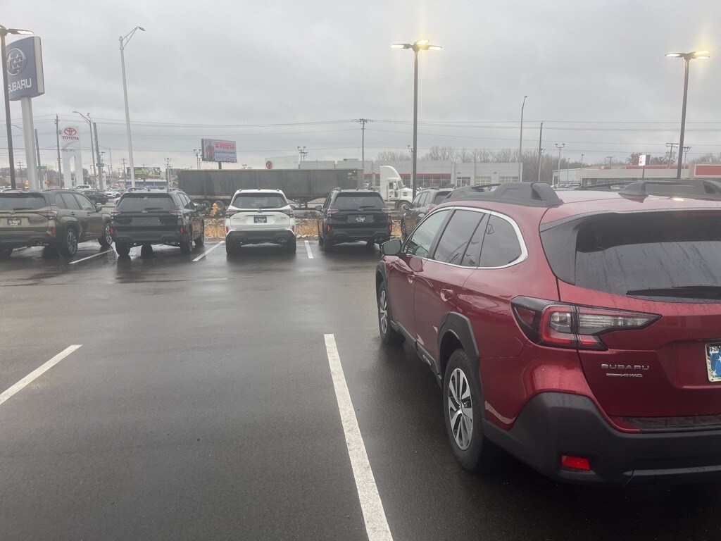 2025 Subaru Outback Premium photo 4