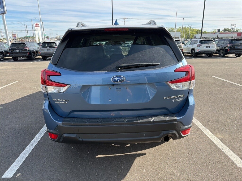 2021 Subaru Forester Limited photo 4