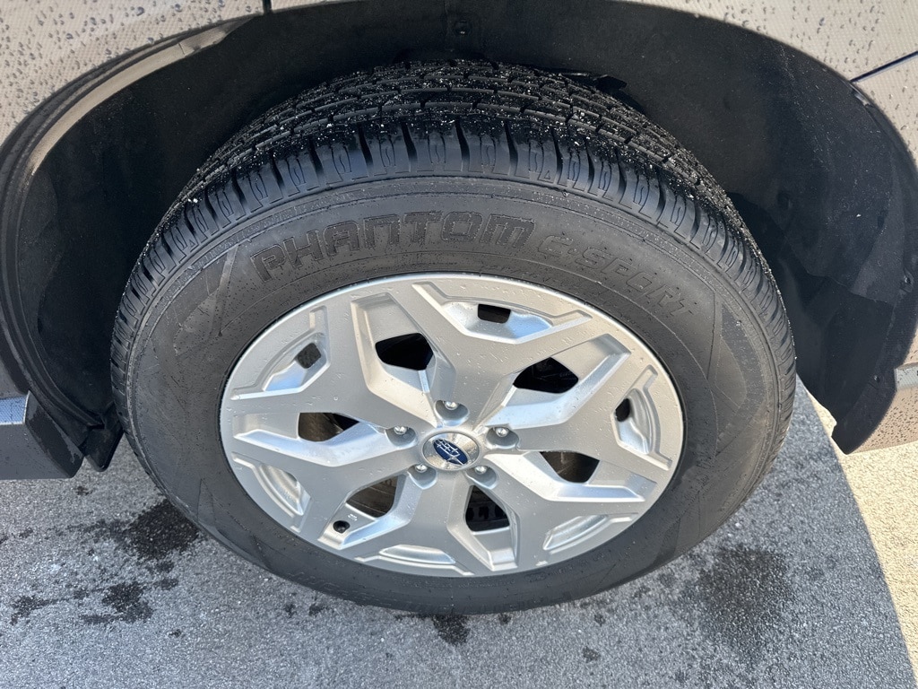 2023 SUBARU FORESTER - Image 32