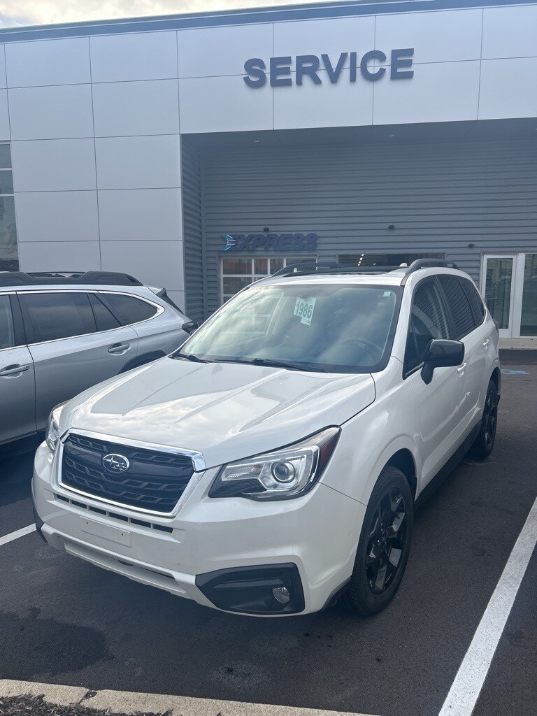 2018 Subaru Forester 2.5i Premium photo 2