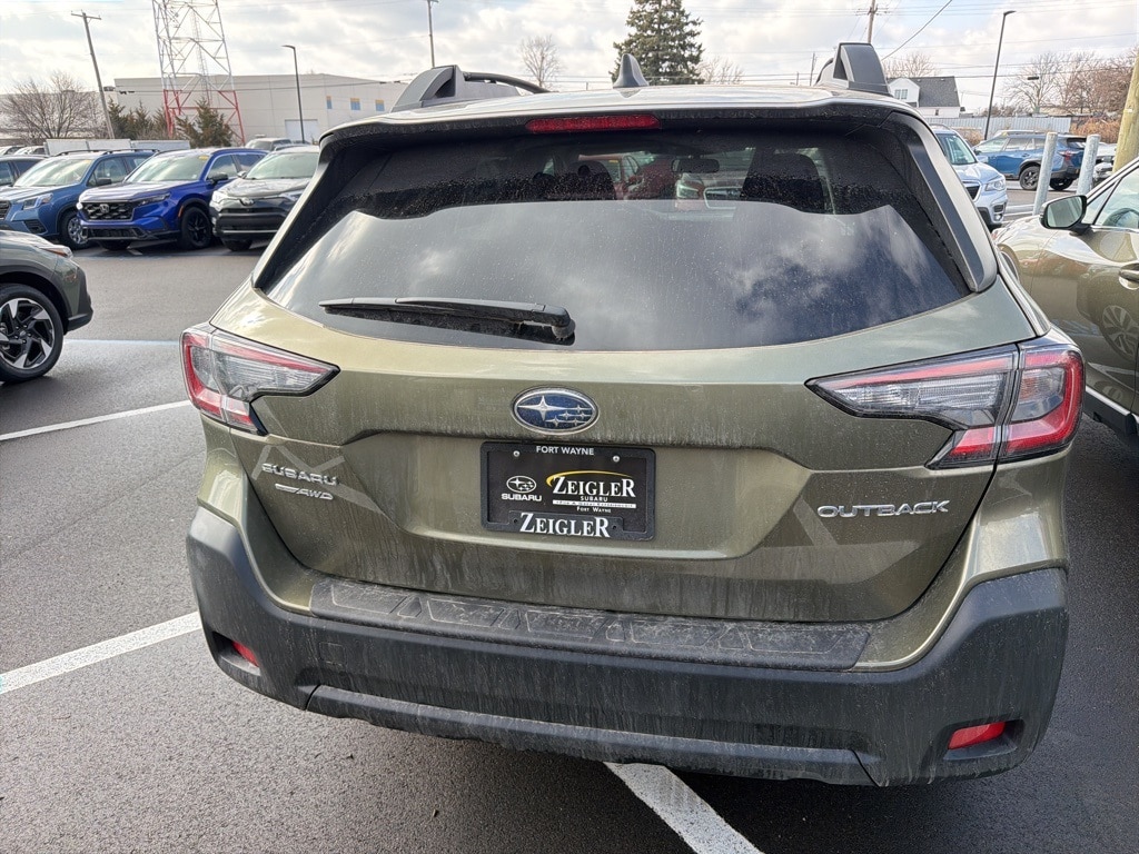 2025 SUBARU OUTBACK - Image 3
