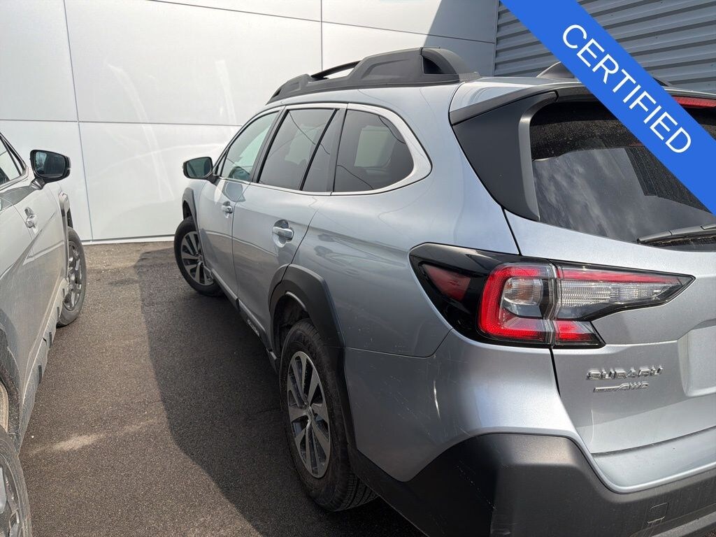 Used 2025 Subaru Outback Premium SUV