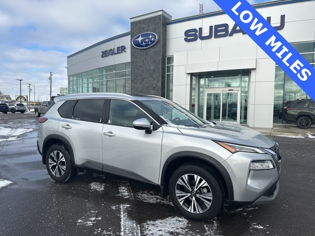 2023 NISSAN ROGUE - Image 1