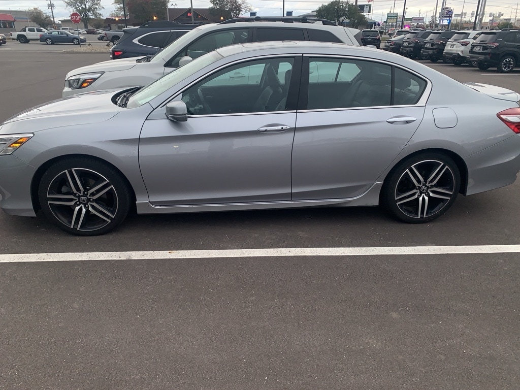 Used 2017 Honda Accord Touring Sedan