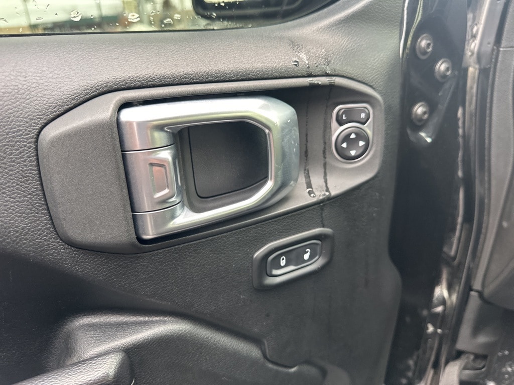 2020 JEEP WRANGLER - Image 10