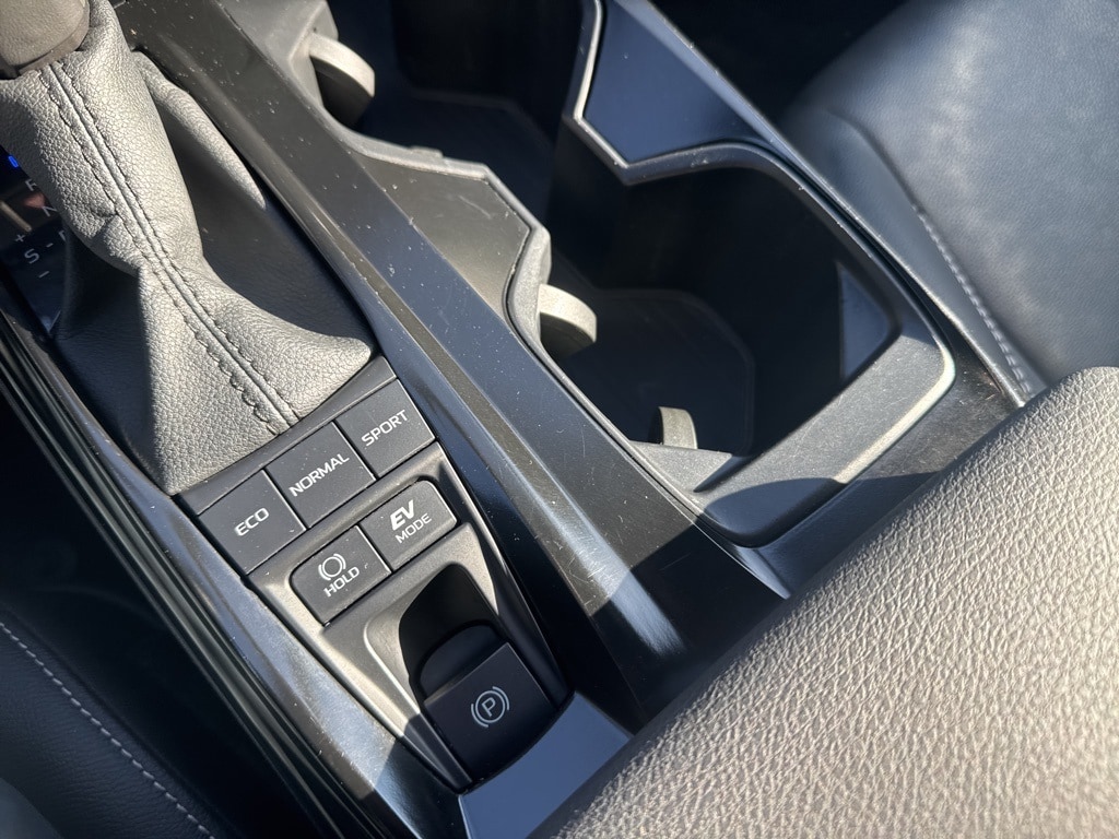 2025 TOYOTA CAMRY - Image 17