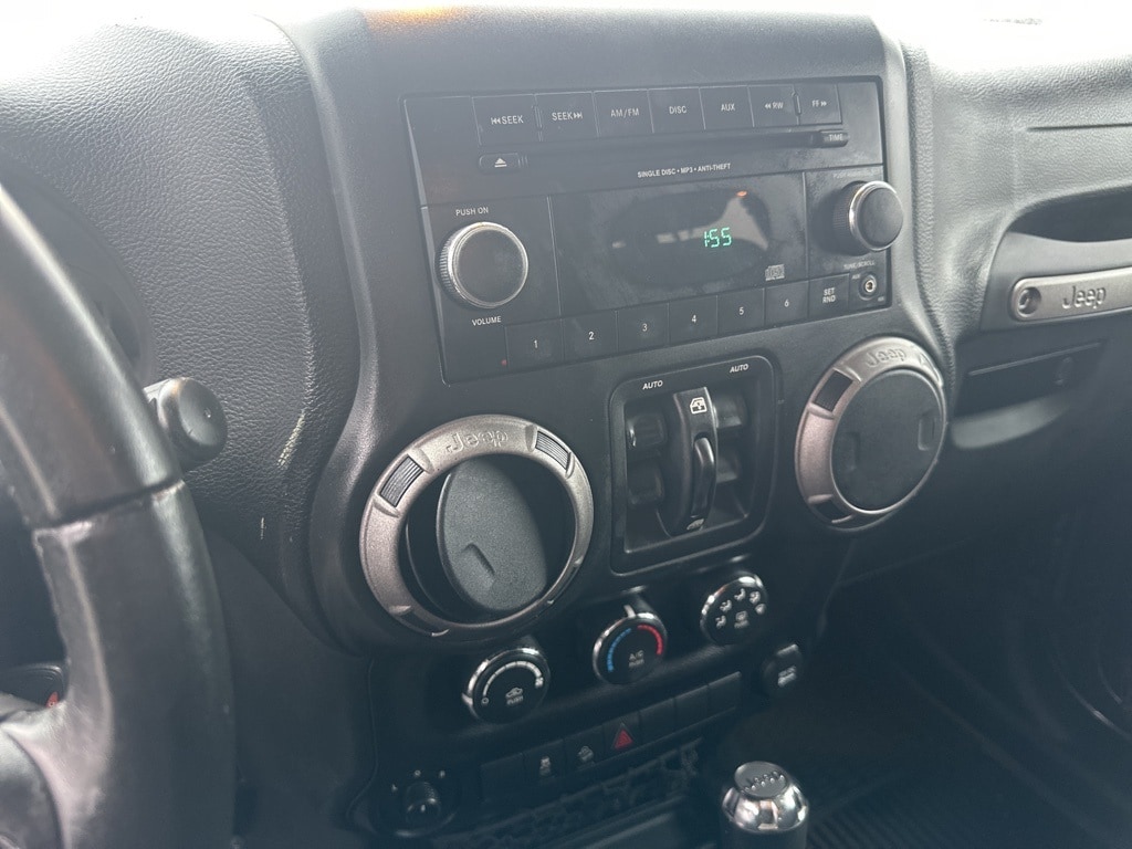 2016 JEEP WRANGLER - Image 16