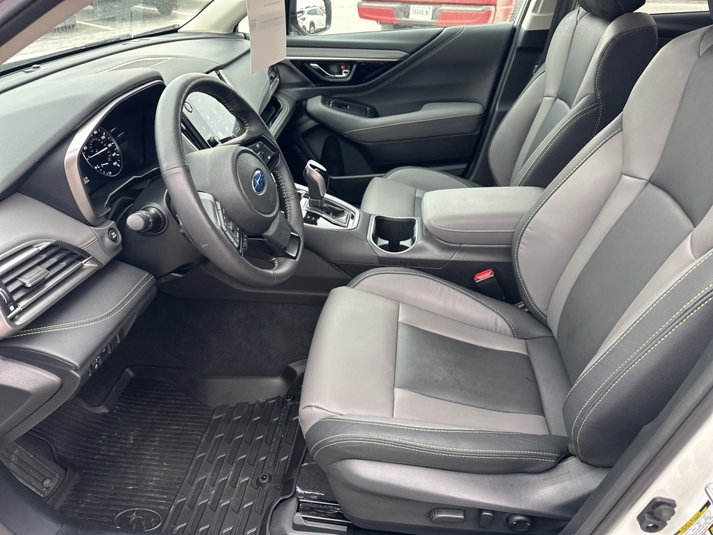 2025 SUBARU OUTBACK - Image 9