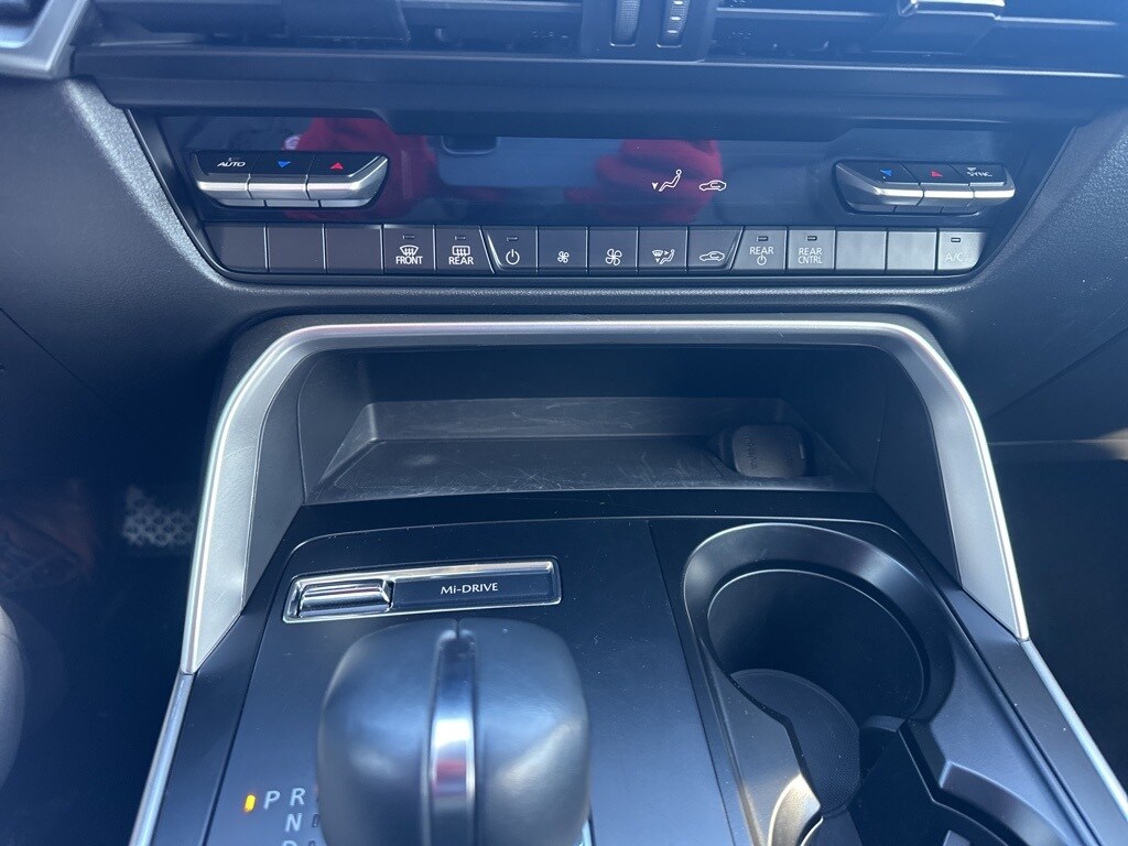 2025 MAZDA CX-90 - Image 17