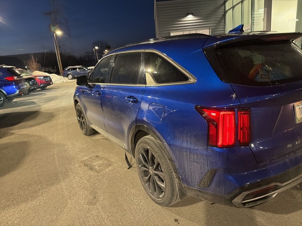 2021 KIA SORENTO - Image 3