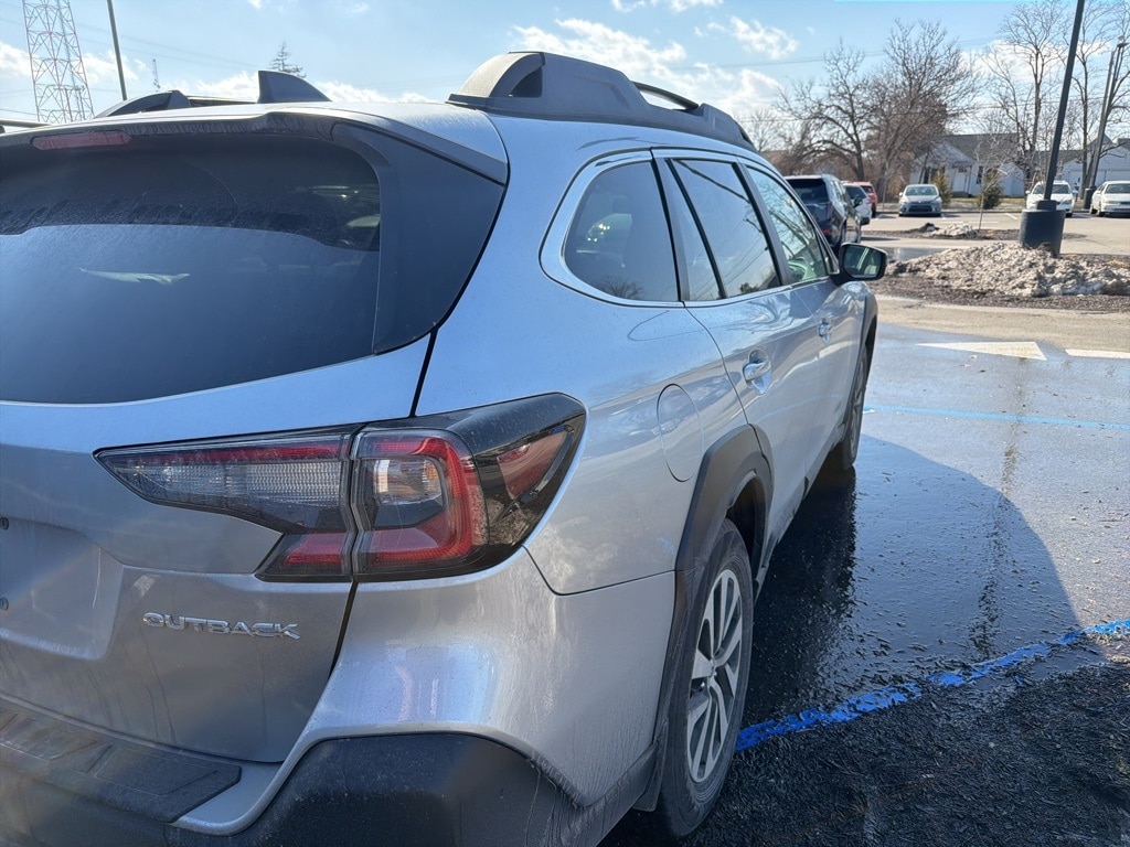 2025 SUBARU OUTBACK - Image 3