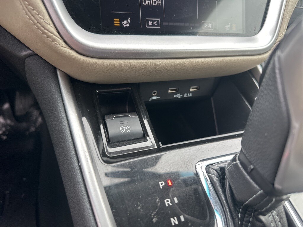 2022 SUBARU OUTBACK - Image 17