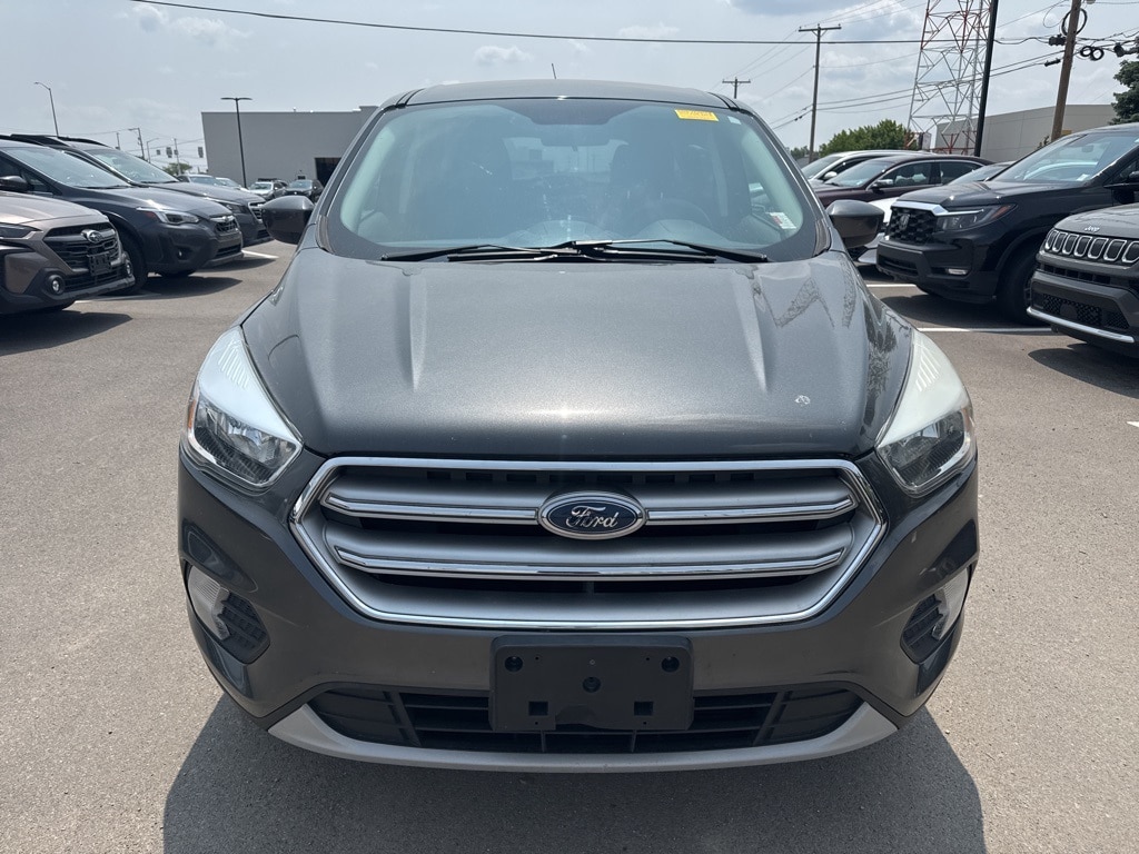 Used 2017 Ford Escape SE with VIN 1FMCU0GD0HUE53853 for sale in Fort Wayne, IN