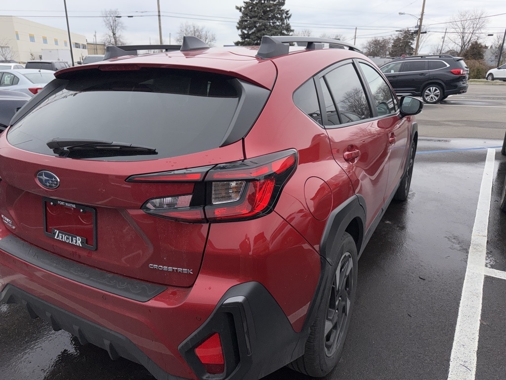 2025 SUBARU CROSSTREK - Image 3